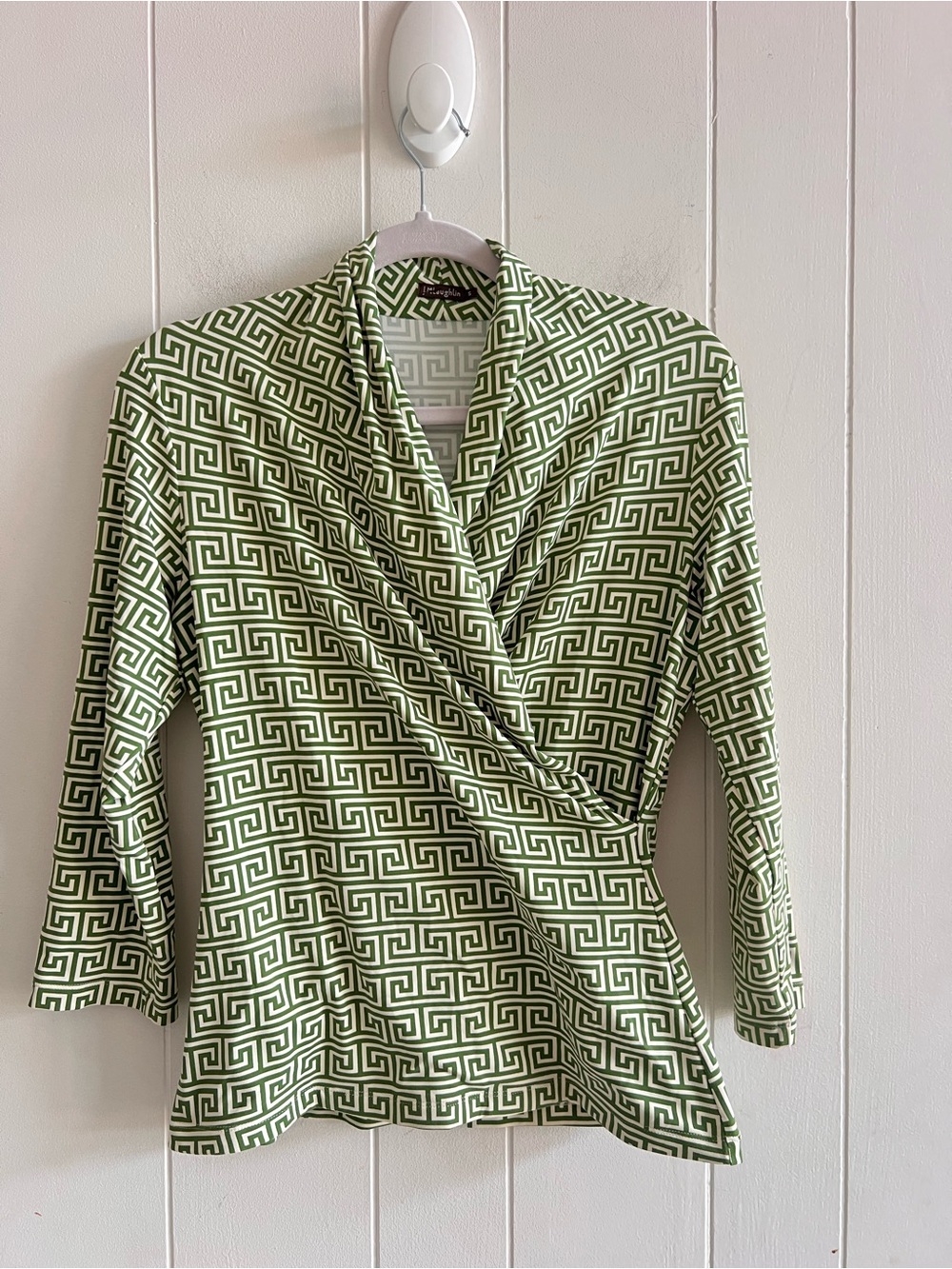 J. McLaughlin Catalina Cloth Graphic Chain Print Faux Wrap Top